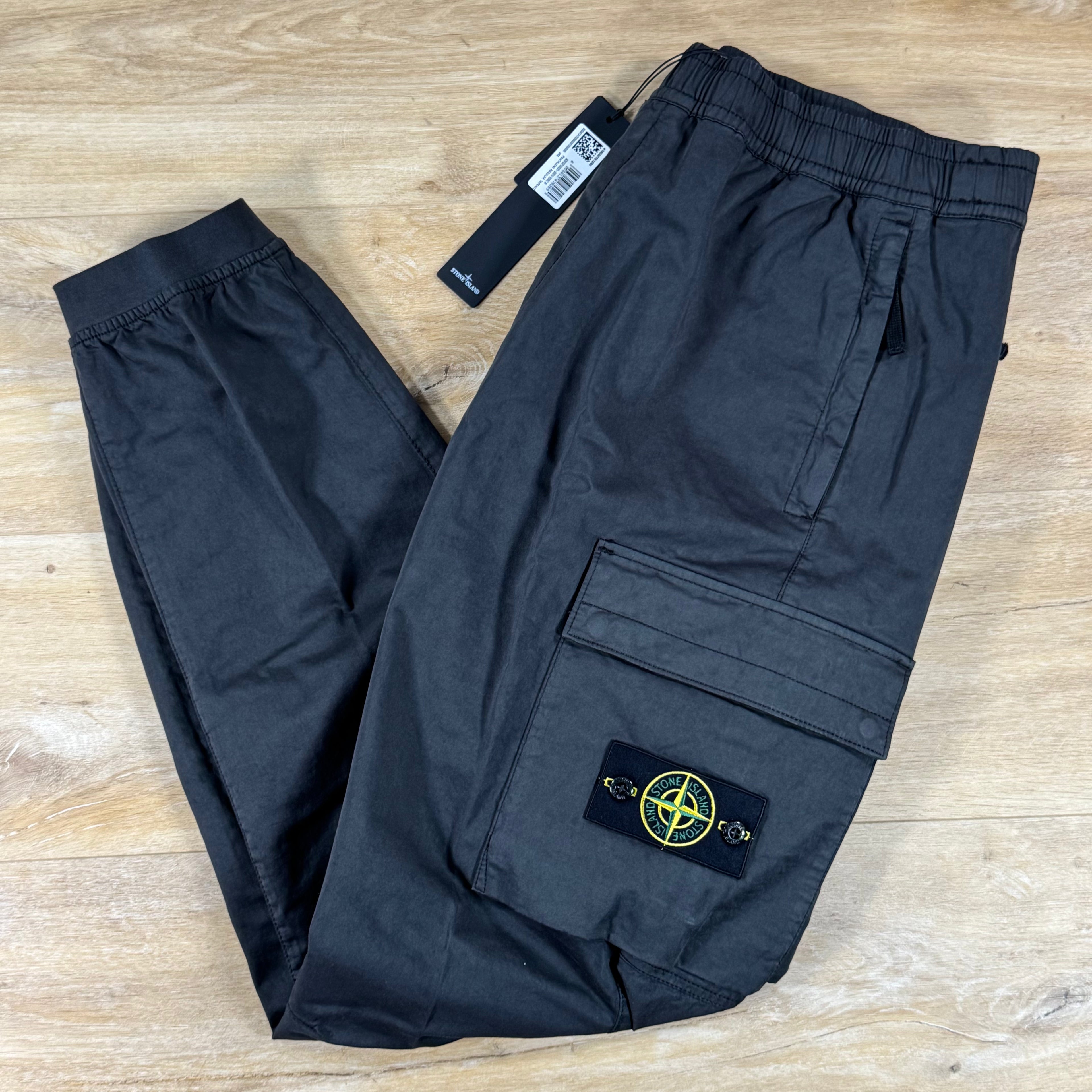 Stone Island Regular-Tapered-Fit Cargo Trousers in Lead Grey