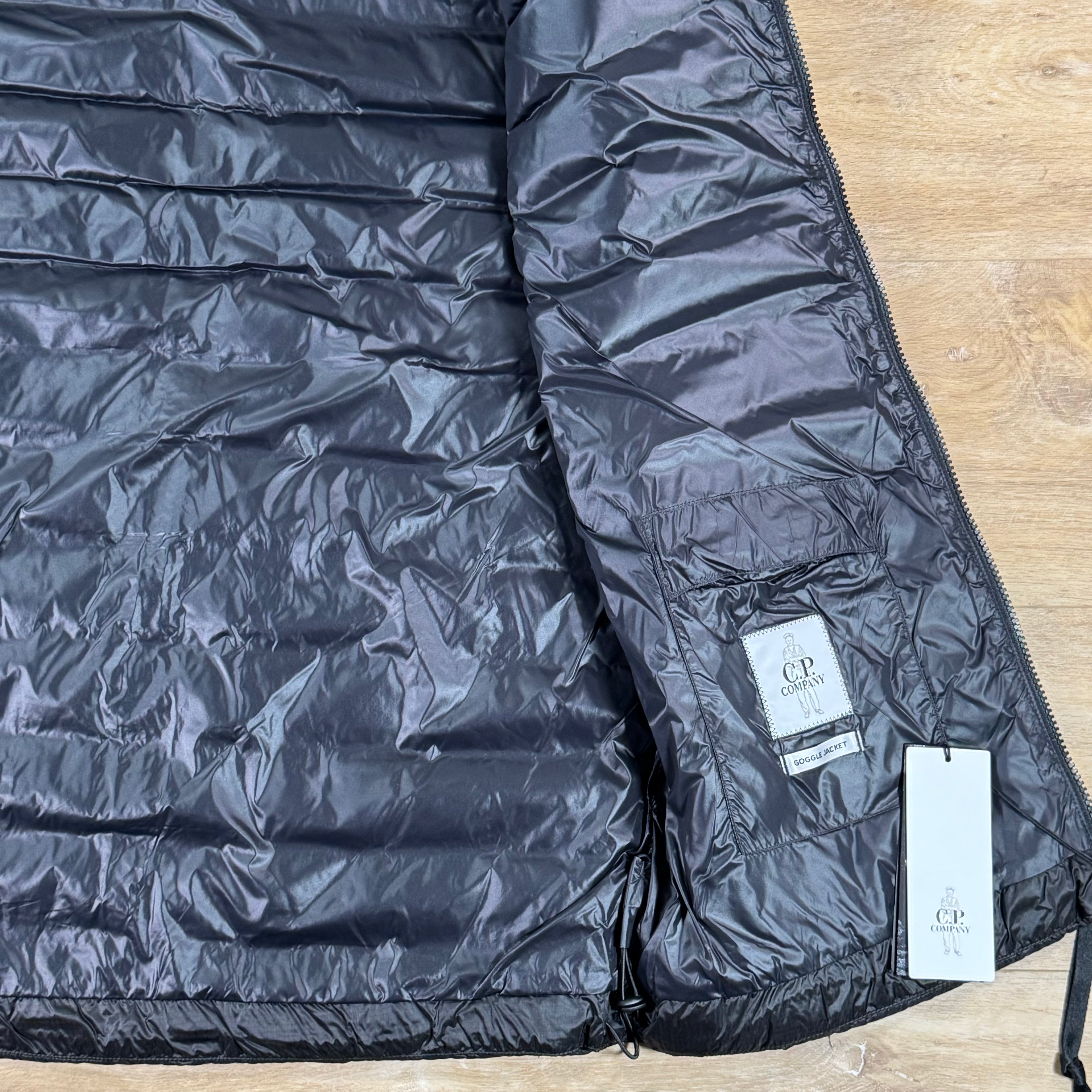 C.P. Company D.D. Shell Goggle Down Gilet in Black