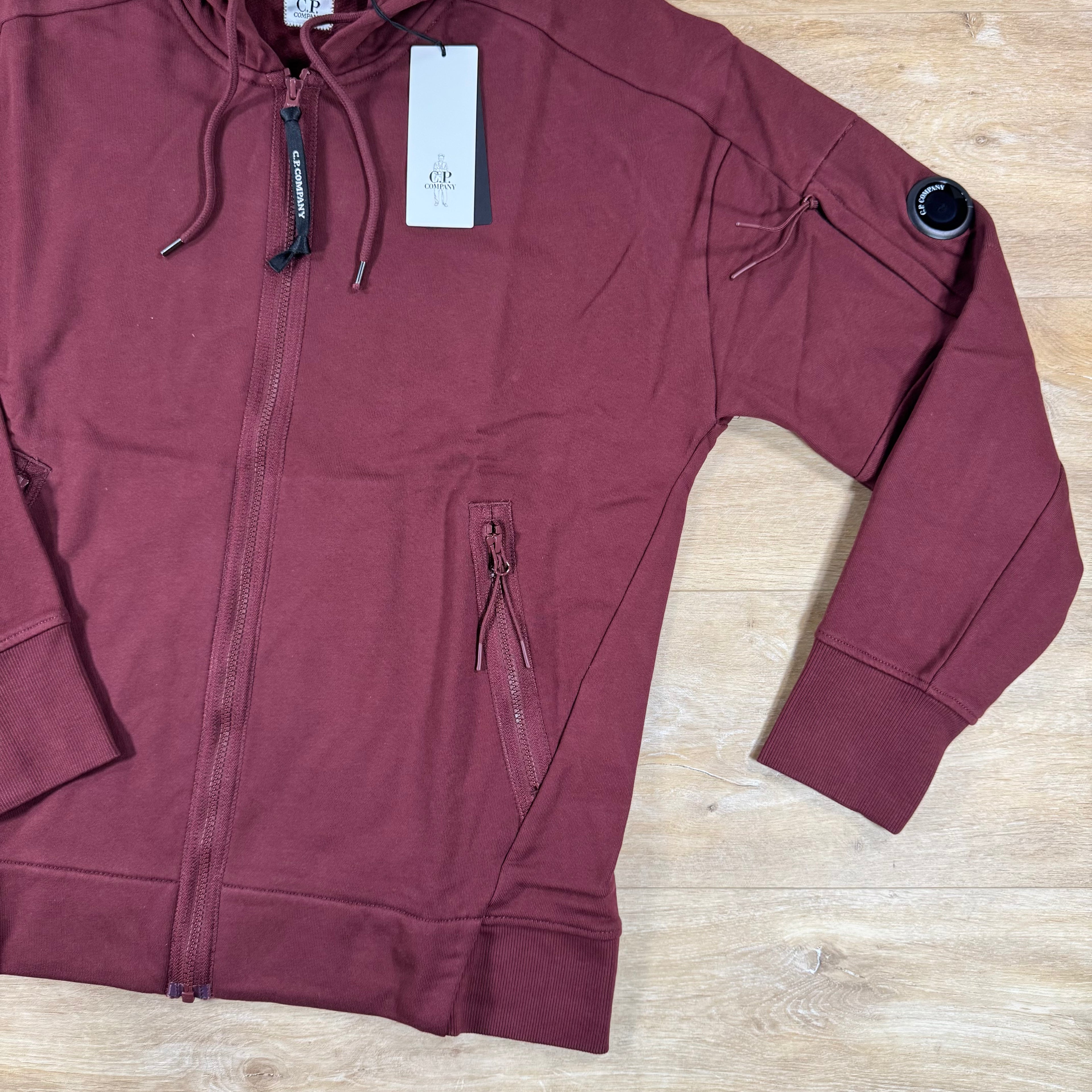 C.P. Company Diagonal Raised Zipped Lens Hoodie in Andorra - Red