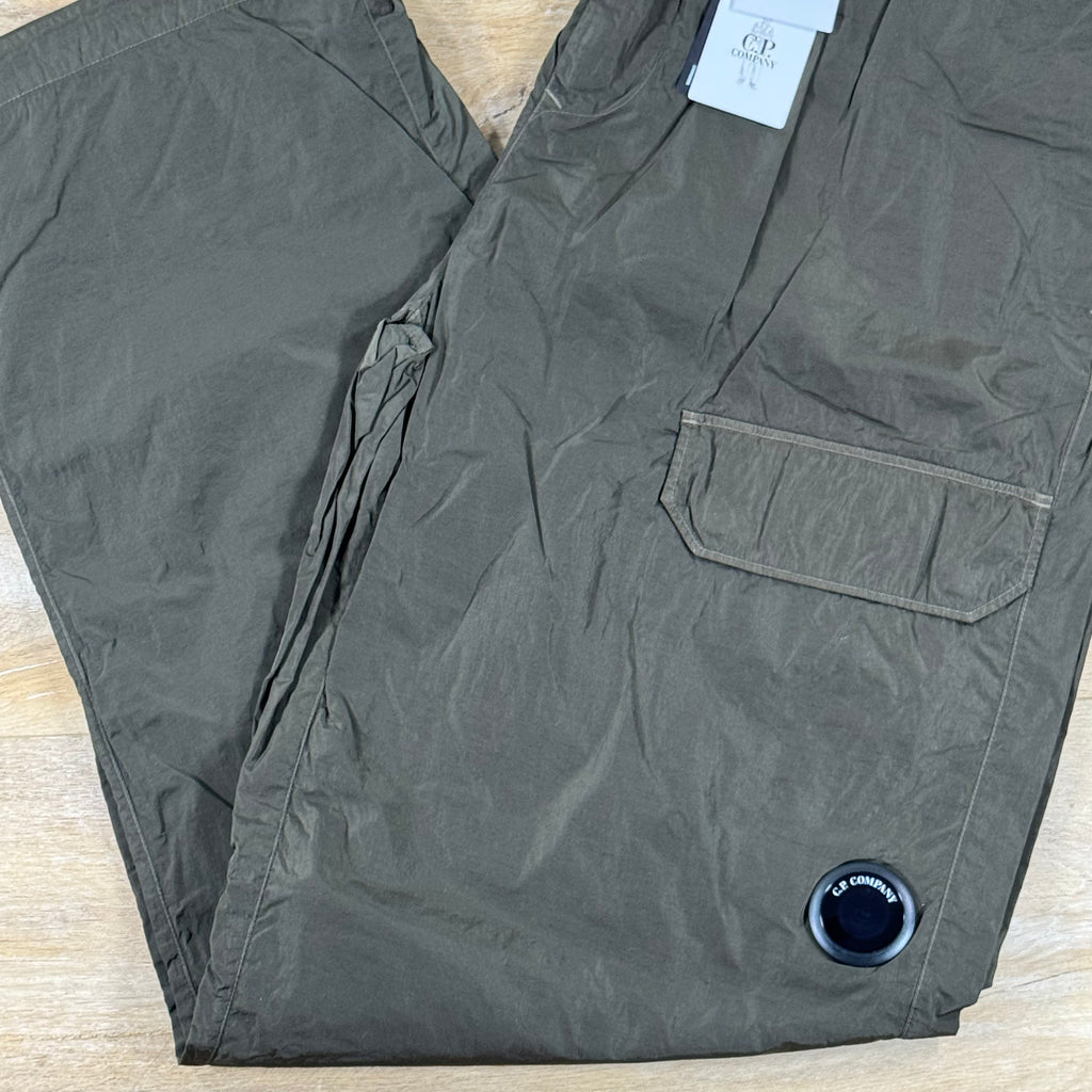 C.P. Company Chrome-R Regular Lens Cargo Pants in Ivy Green