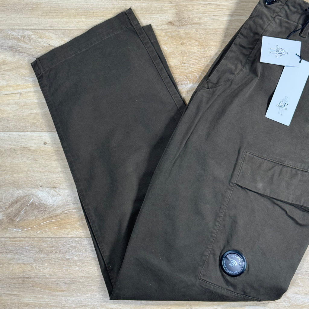 C.P. Company Stretch Sateen Lens Cargo Pants in Ivy Green