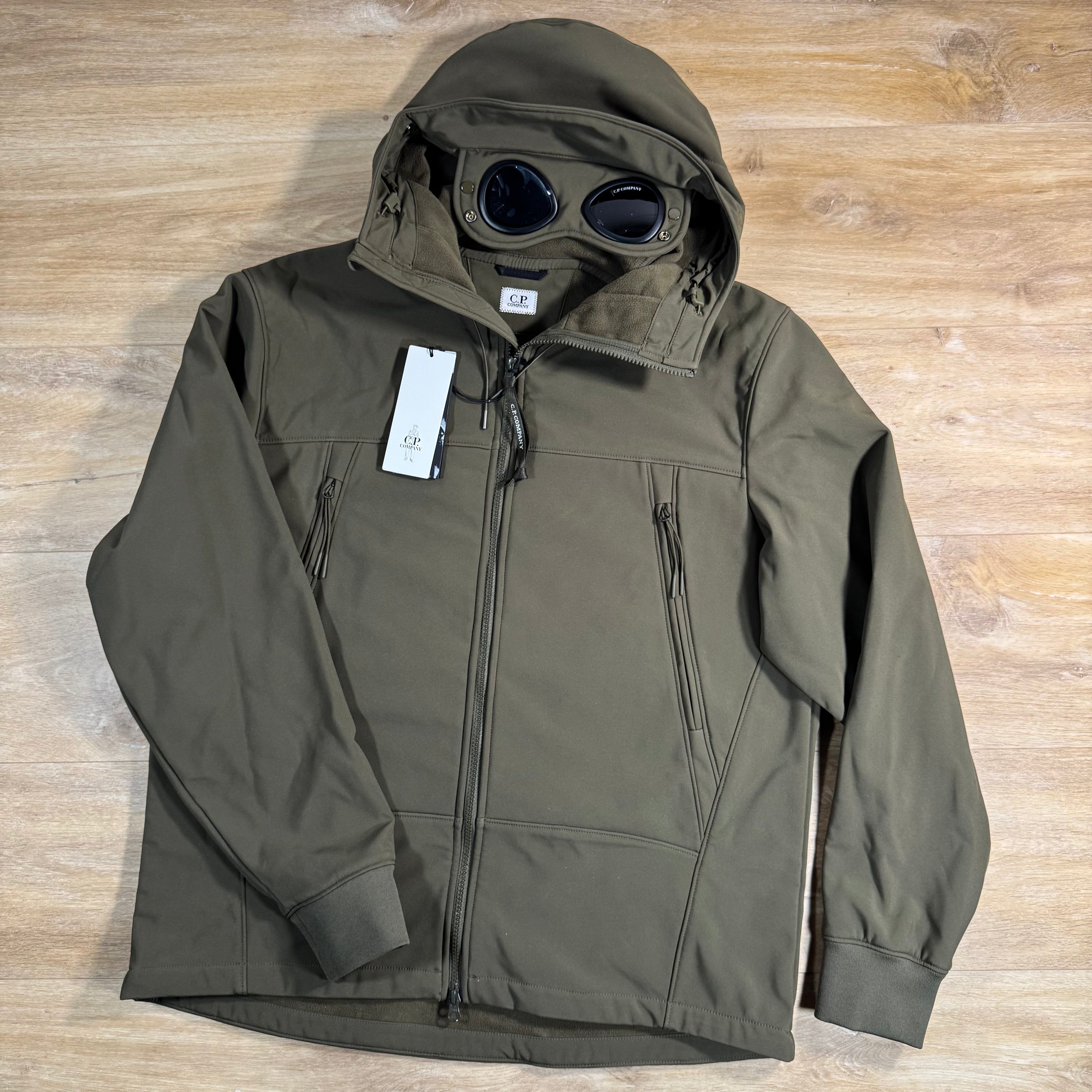 C.P. Company Shell-R Goggle Jacket in Ivy Green