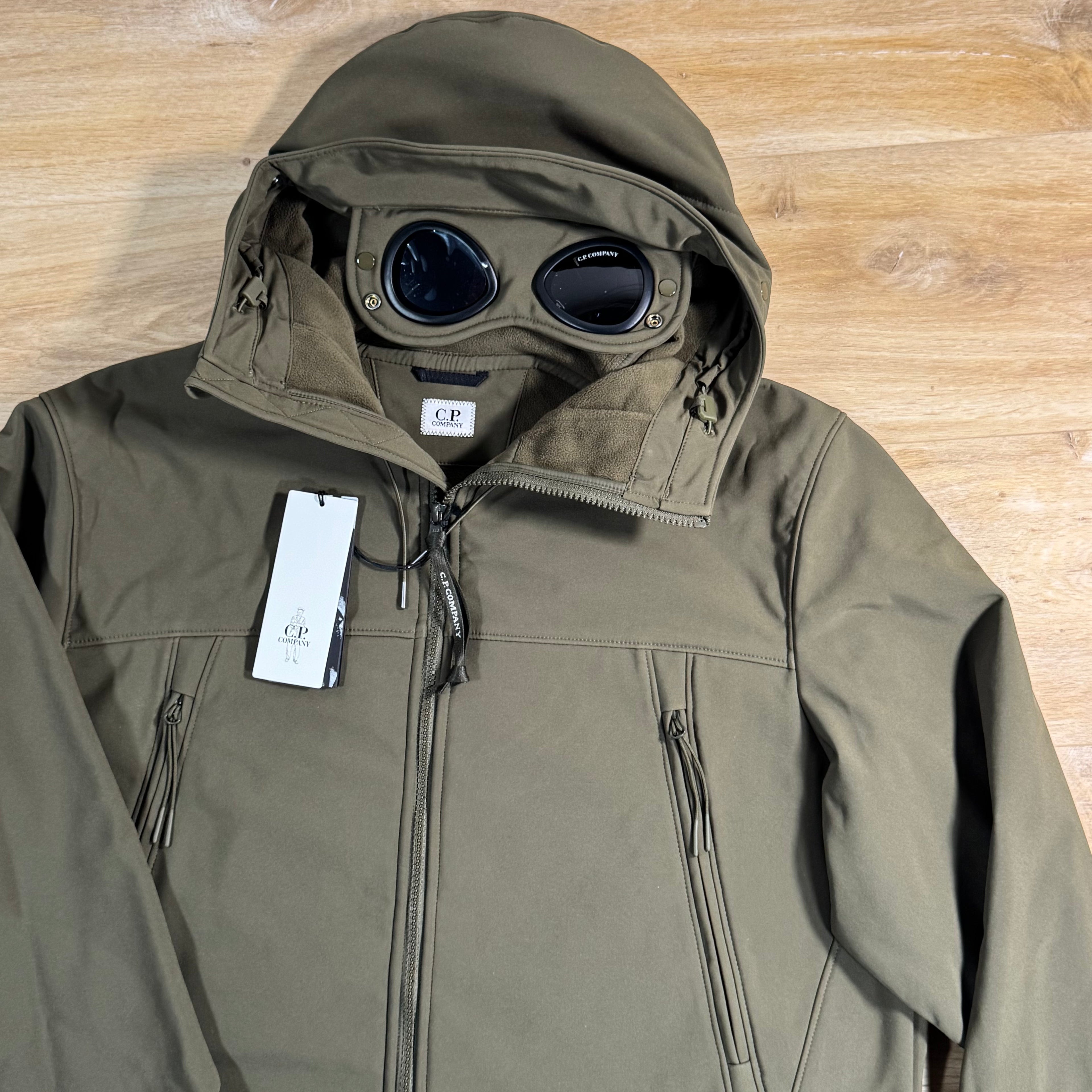 C.P. Company Shell-R Goggle Jacket in Ivy Green
