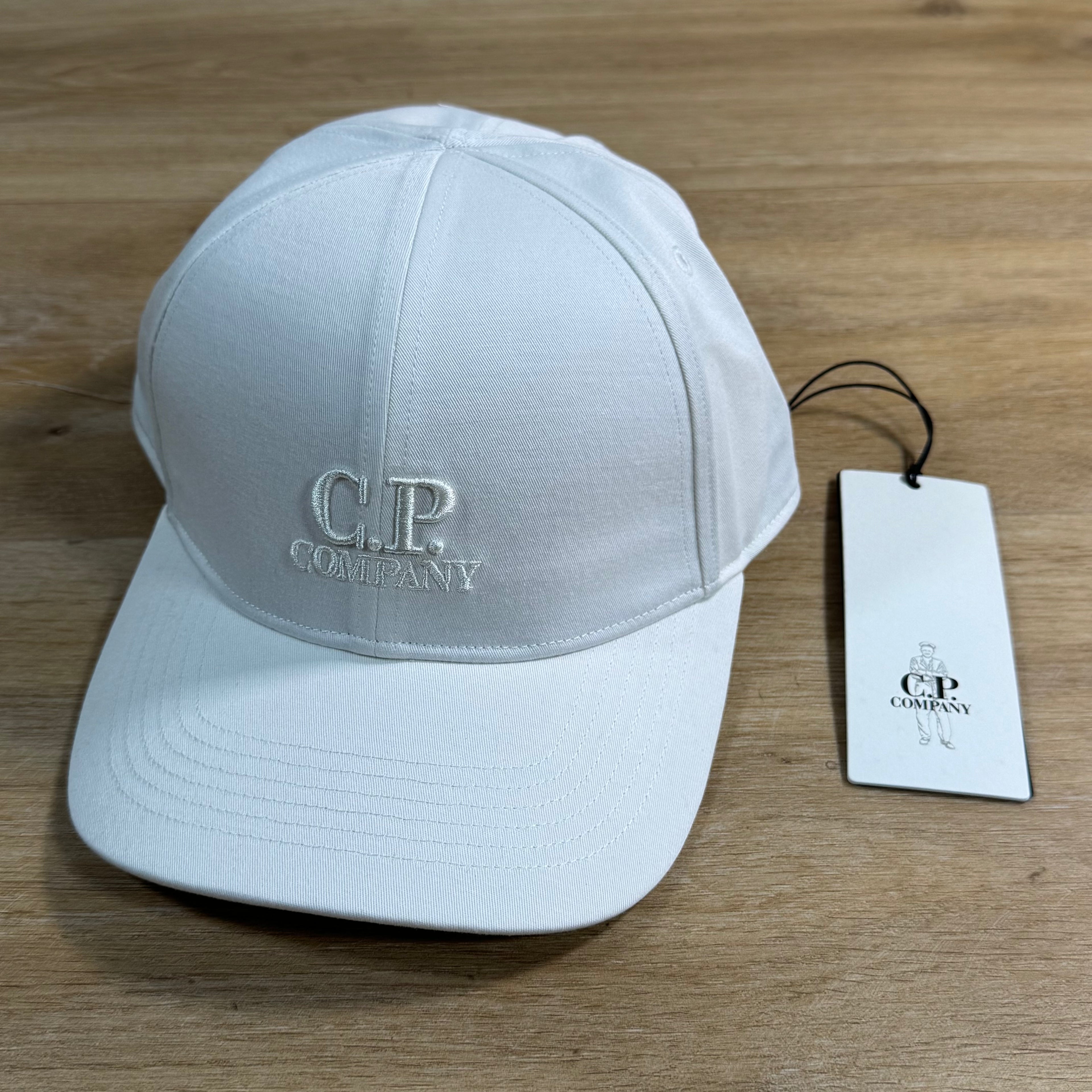 C.P. Company Gabardine Logo Cap in Gauze White