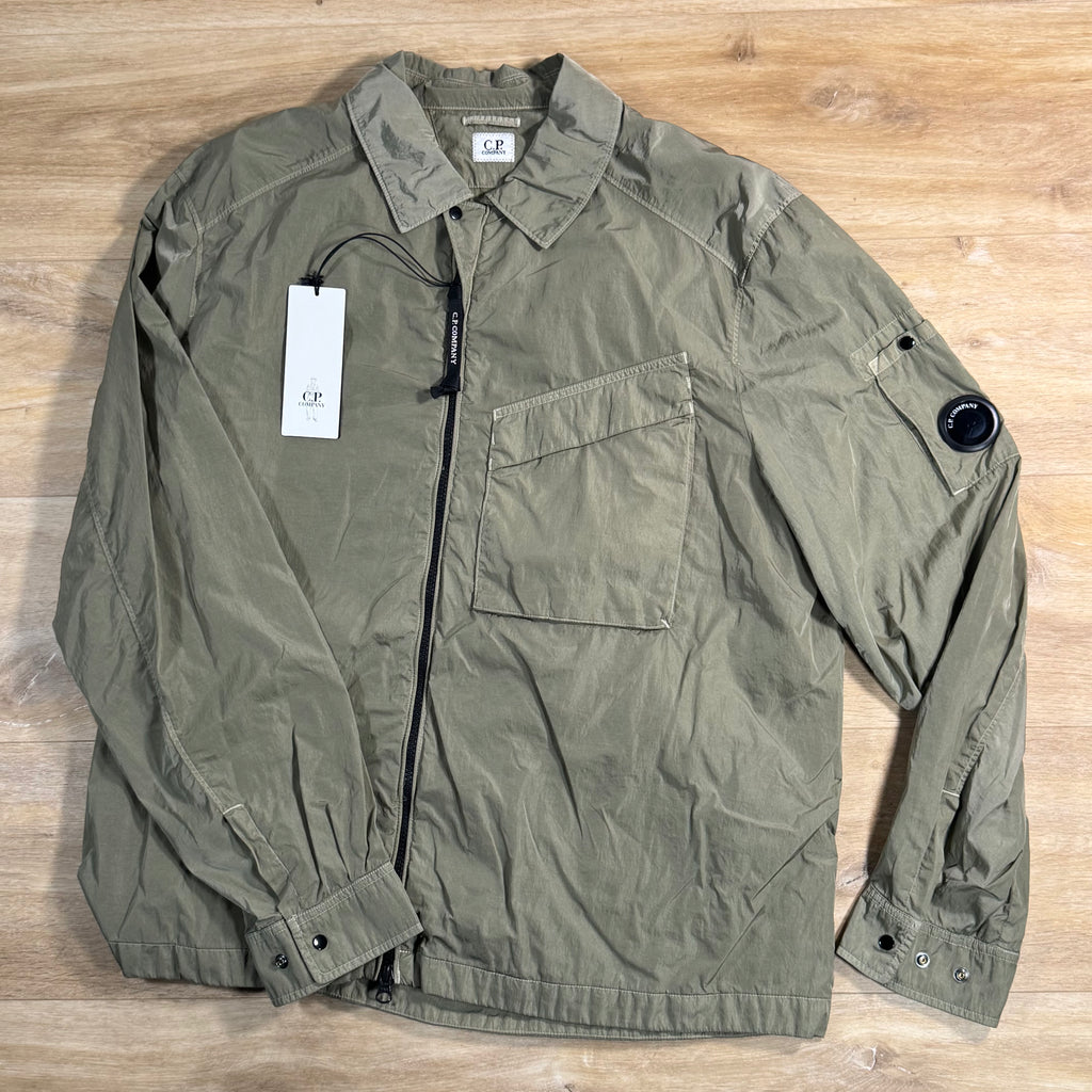 C.P. Company Chrome-R Chest Pocket Lens Overshirt in Fallen Rock - Beige