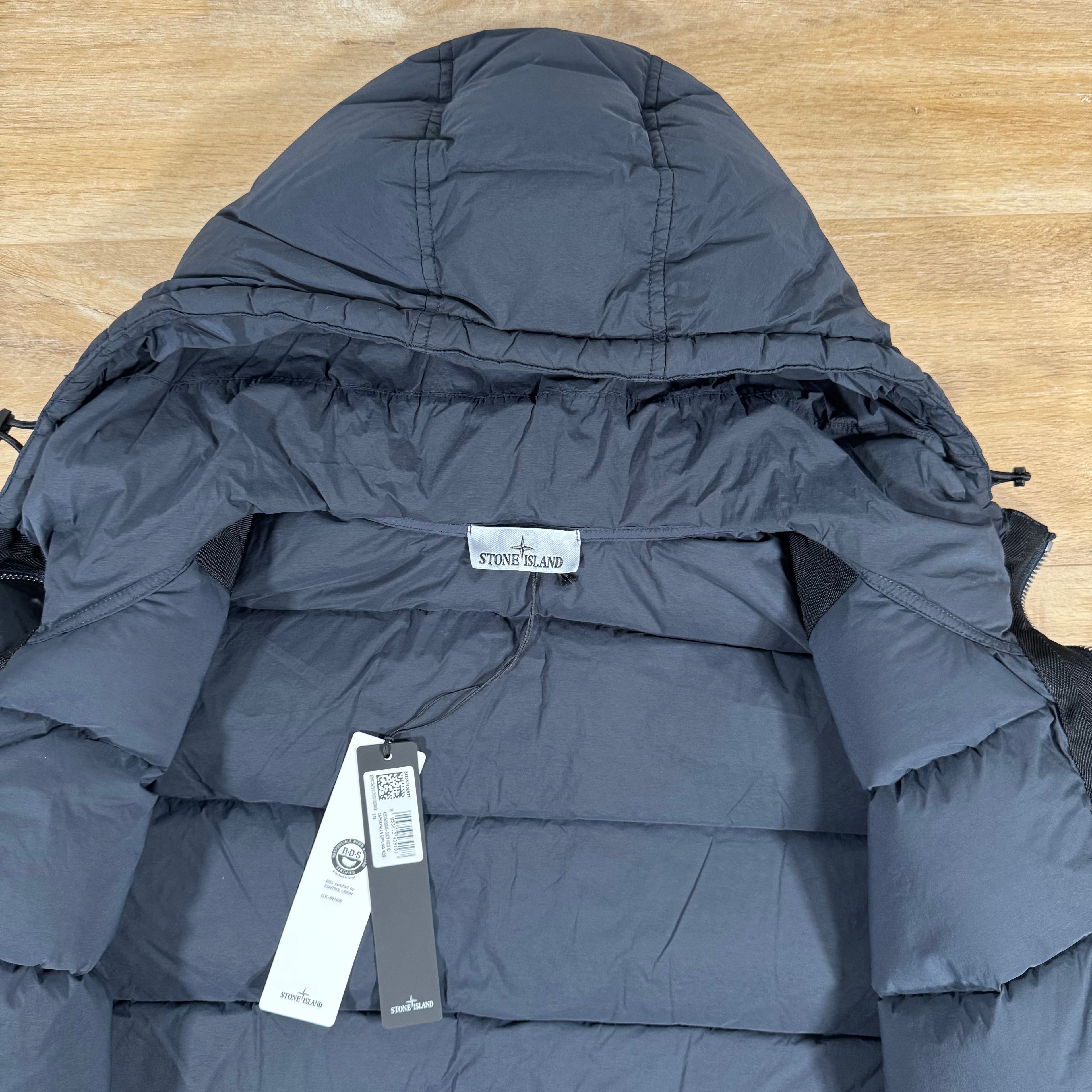Stone Island Seamless Tunnel Nylon Down-TC Jacket in Navy