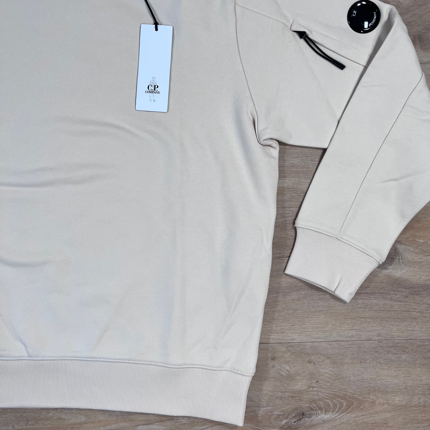 C.P. Company Diagonal Raised Fleece Crewneck Lens Sweatshirt in Pistachio Shell