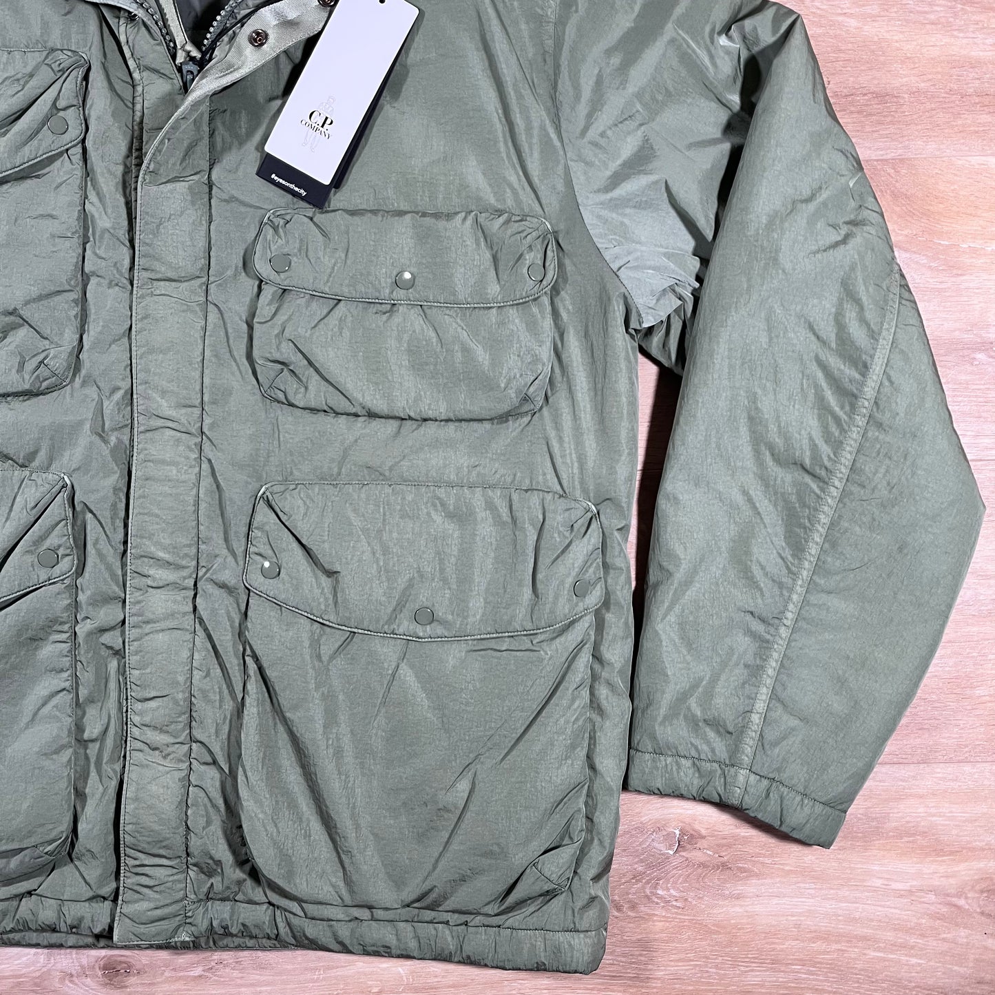 C.P. Company Chrome-R Padded Goggle Jacket in Seagrass - Green