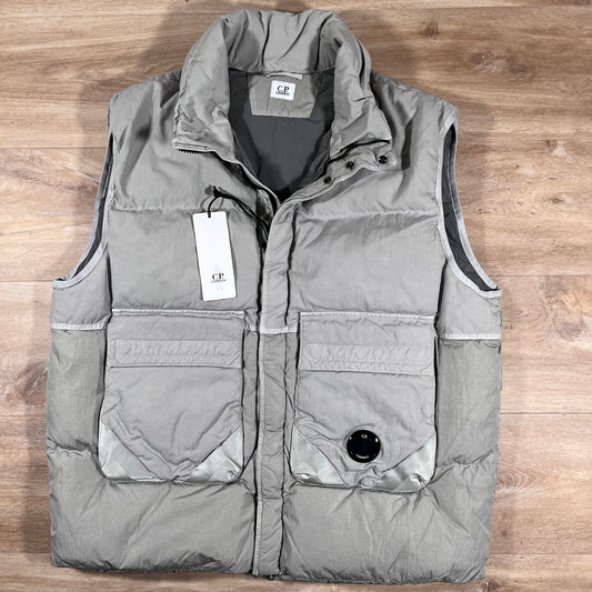 C.P. Company Eco-Chrome R Mixed Down Lens Gilet in London Fog - Grey