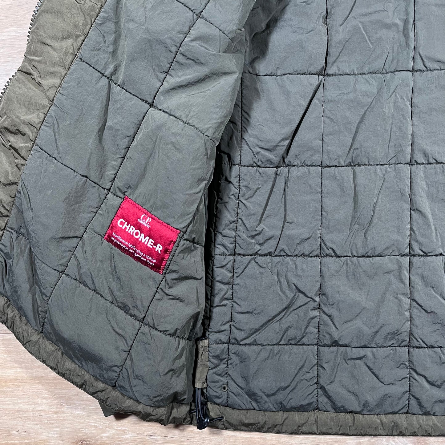 C.P. Company Chrome-R Padded Goggle Jacket in Ivy Green