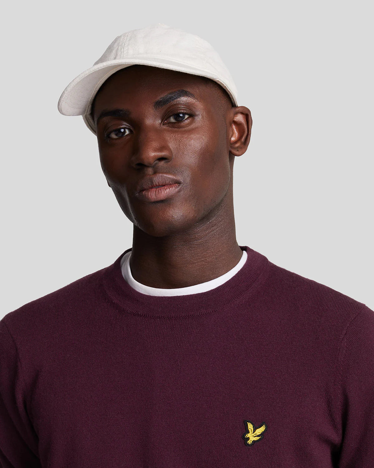 Lyle & Scott Cotton Merino Crewneck Jumper in Burgundy