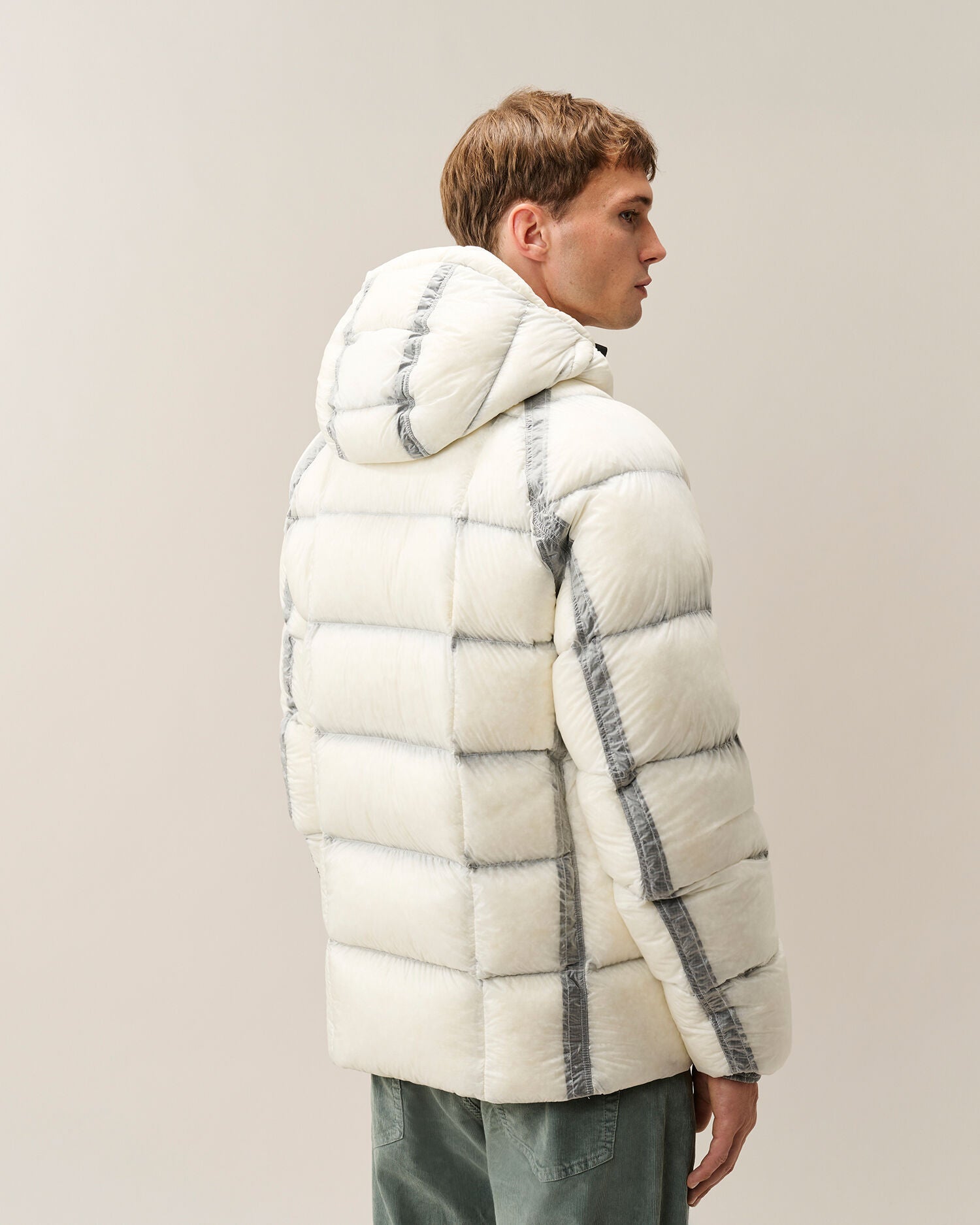 C.P. Company D.D. Shell Lens Puffer Jacket in Gauze White