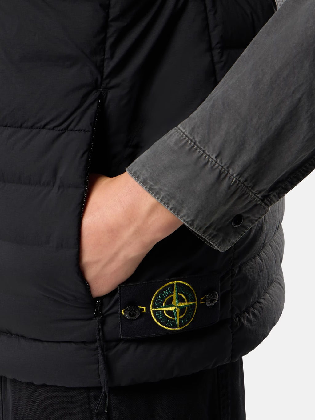Stone Island Seamless Tunnel Nylon Down-TC Vest in Black