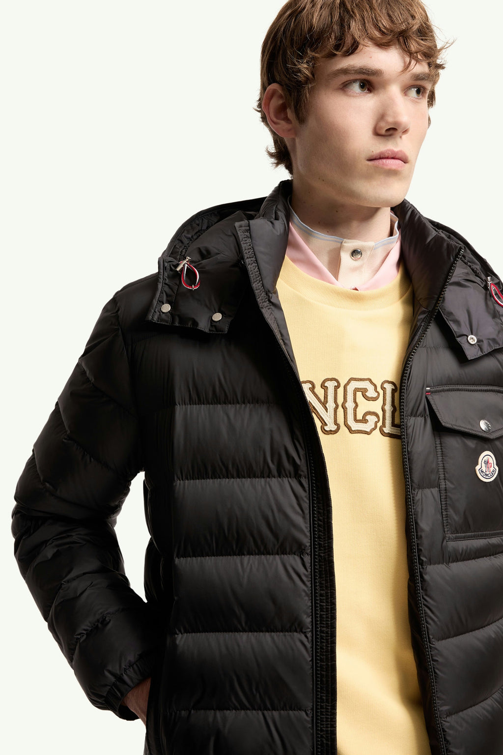 Moncler Verith Hooded Short Down Jacket in Black